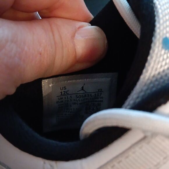 Nike Jordan Retro Low - Picture 6 of 6